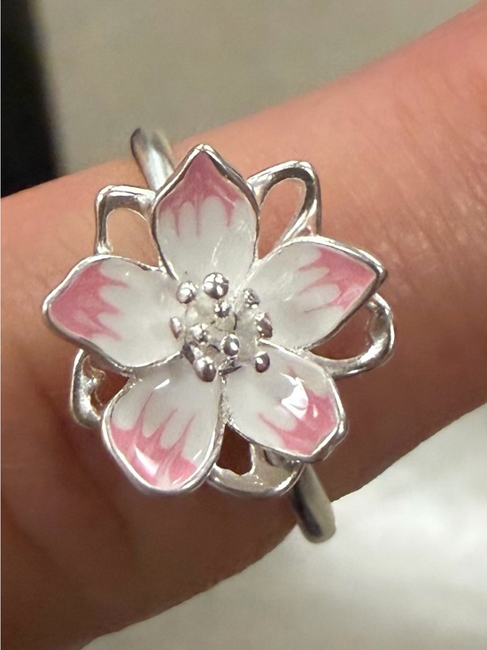 Pandora Jewelry - Pandora Pink and White Floral Enamel Ring new no box
